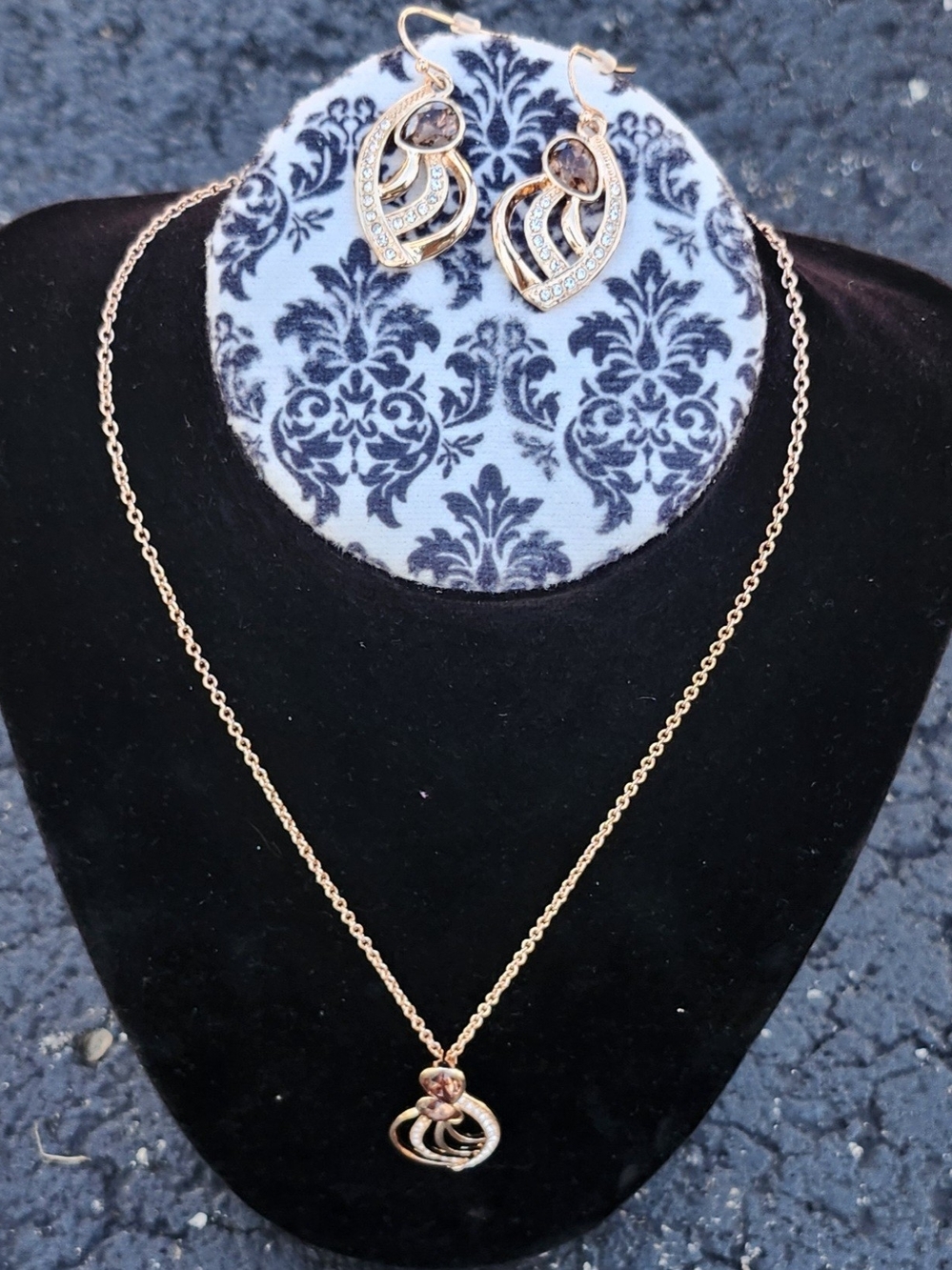 Rose Gold Crystal Accent Pendant Necklace and Earrings Set